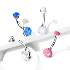 Titanium navelpiercing intern geschroefd met dubbel opaal prong-set