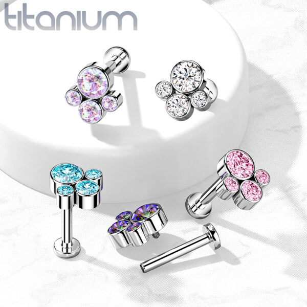Titanium intern geschroefde labret piercing met 4 CZ stenen - Afbeelding 4