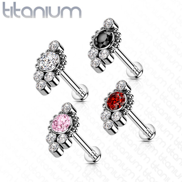 Titanium intern geschroefde labret piercing met balletjes en CZ cluster steentjes - Afbeelding 3