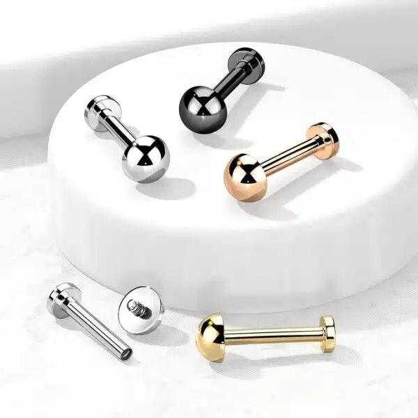 Intern geschroefde labret piercing van titanium met koepel top - Afbeelding 5