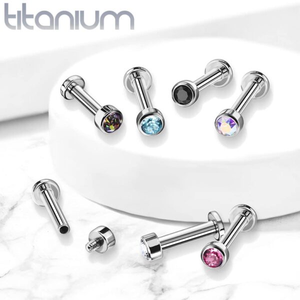 Intern geschroefde labret piercing van titanium met kristal in verschillende kleuren - Afbeelding 5
