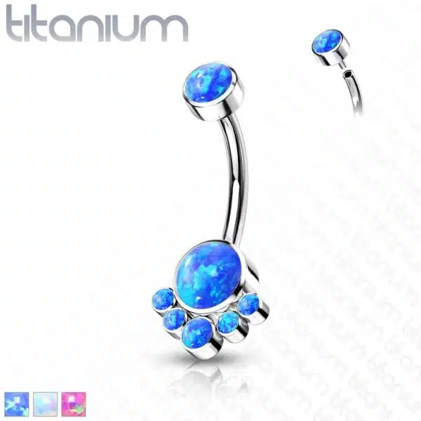 Titanium navelpiercing met tros van opaal stenen intern geschroefd
