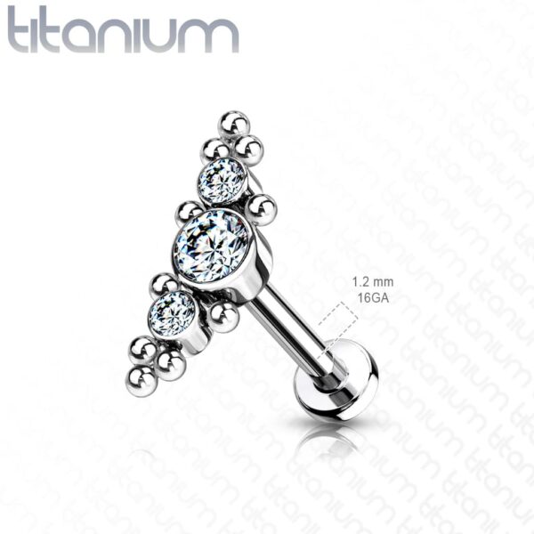 Intern geschroefde labret piercing van titanium met 3 cz steentjes en balletjes - Afbeelding 2