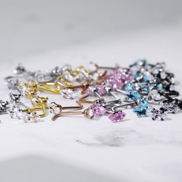 Neus stud piercing met ruit CZ prong-set - Afbeelding 5