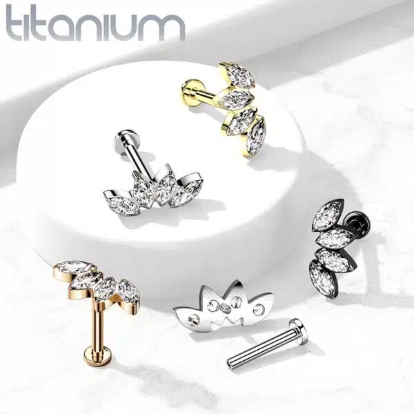 Intern geschroefde labret piercing van titanium CZ steentjes in blad-vorm - Afbeelding 4