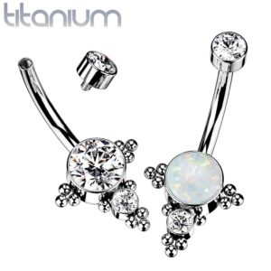 Titanium navelpiercing met opaal/CZ en tros van CZ trosjes