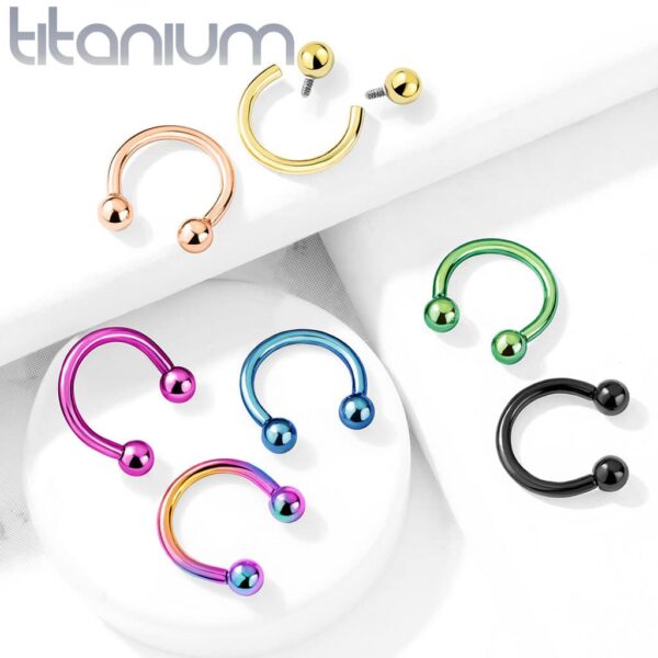 Intern geschroefde circular barbell van titanium in verschillende kleuren - Afbeelding 5