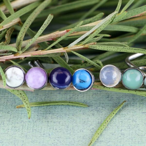 Neus stud piercing met rond halfedelsteens top in verschillende kleuren - Afbeelding 2