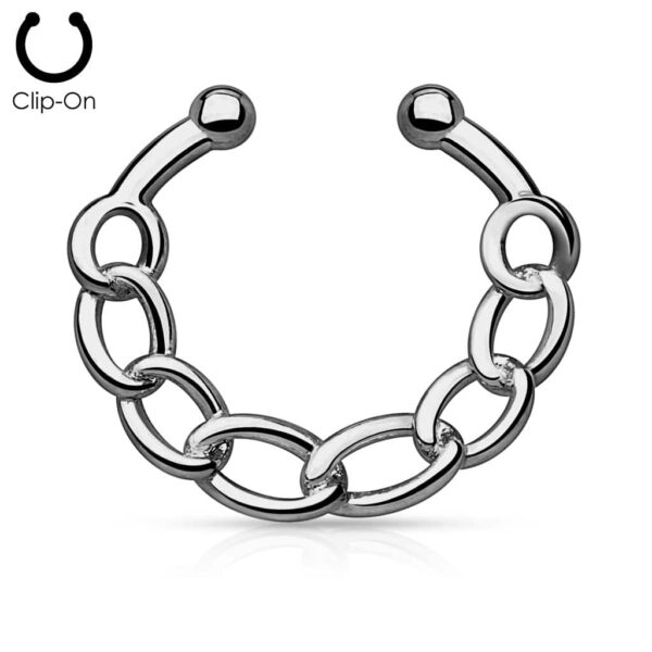 Neppe septumpiercing met geschakelde ringetjes